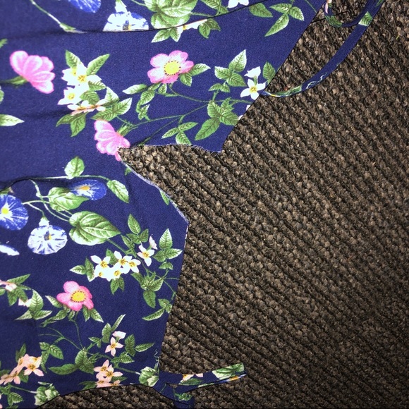 💙Navy Floral Dress🌸 - Picture 3 of 3